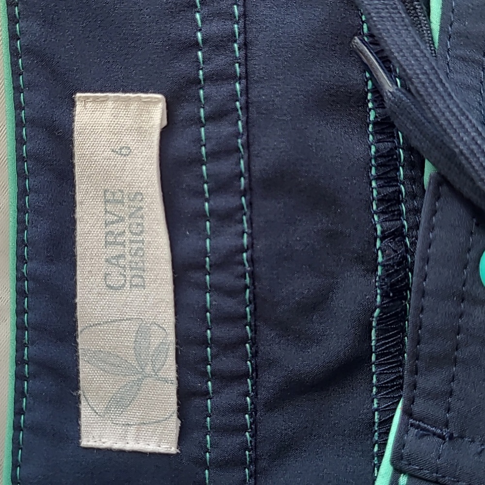 Carve Designs Swim Shorts. Size 6 - Picture 2 of 6